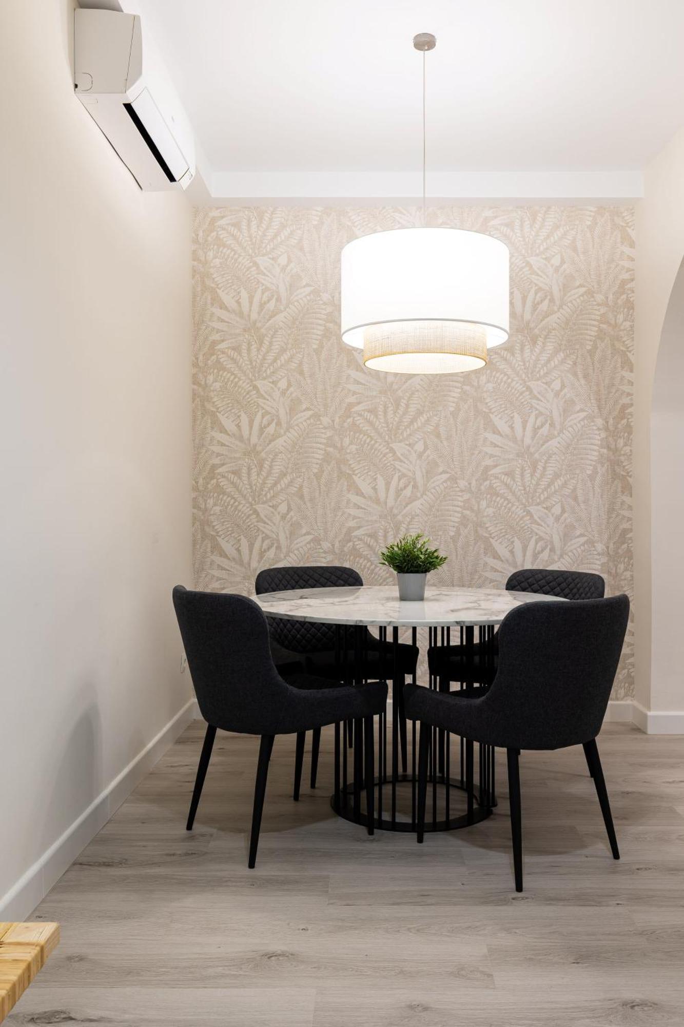 Cozy Apartment In The Heart Of Málaga Exterior foto